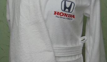 Вышивка на изделии заказчика